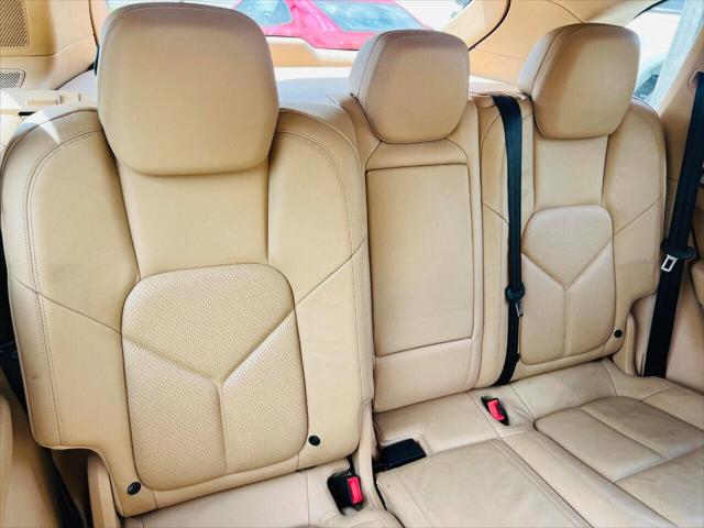 2012 Porsche Cayenne Base AWD 4dr SUV