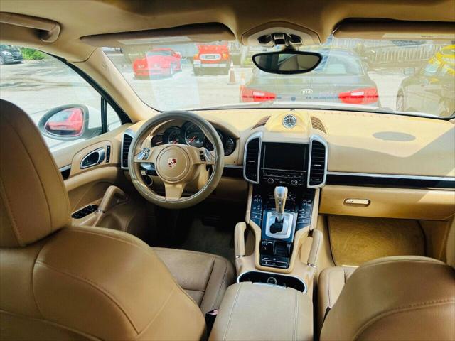 2012 Porsche Cayenne Base AWD 4dr SUV