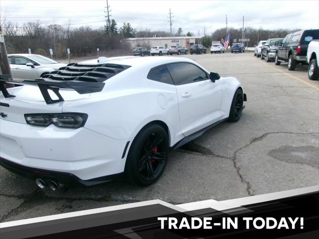 2022 Chevrolet Camaro RWD Coupe ZL1