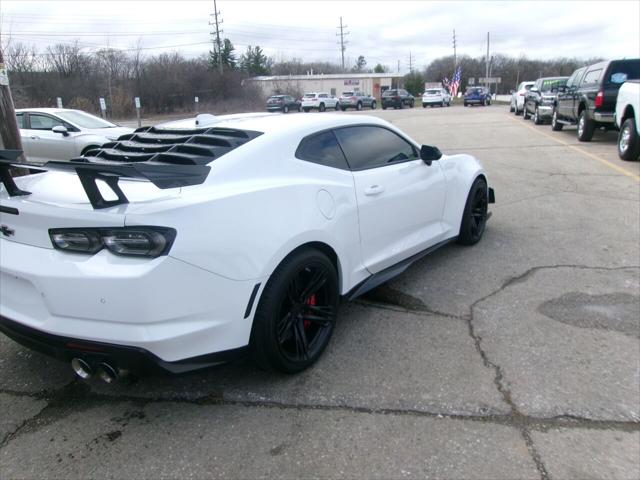 2022 Chevrolet Camaro RWD Coupe ZL1
