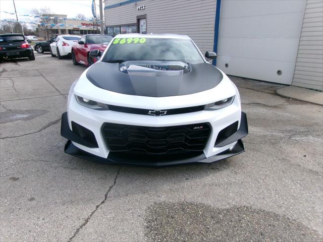 2022 Chevrolet Camaro RWD Coupe ZL1
