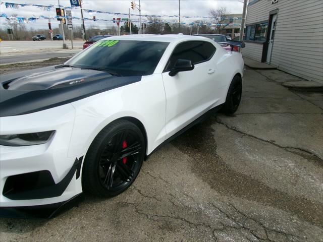 2022 Chevrolet Camaro RWD Coupe ZL1