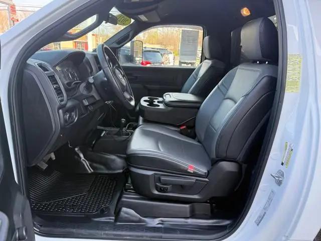 2022 Ram 3500 Tradesman/SLT