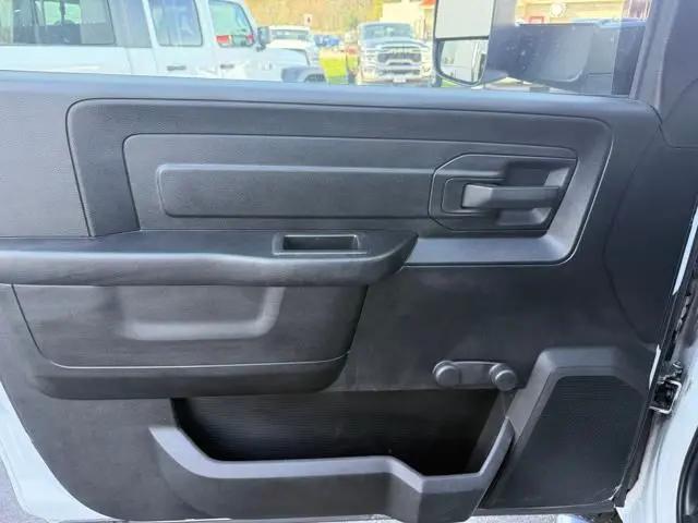 2022 Ram 3500 Tradesman/SLT