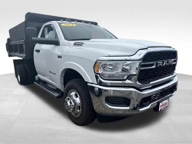 2022 Ram 3500 Tradesman/SLT