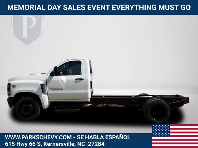 2024 Chevrolet Silverado 6500HD 1WT