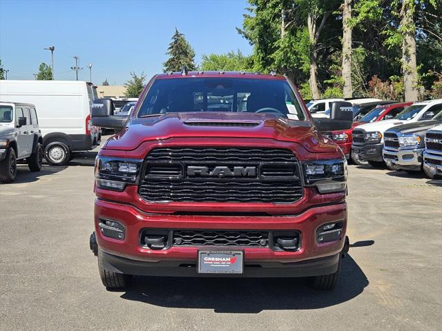 2024 RAM Ram 3500 RAM 3500 LIMITED CREW CAB 4X4 8 BOX