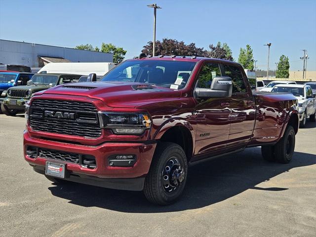 2024 RAM Ram 3500 RAM 3500 LIMITED CREW CAB 4X4 8 BOX