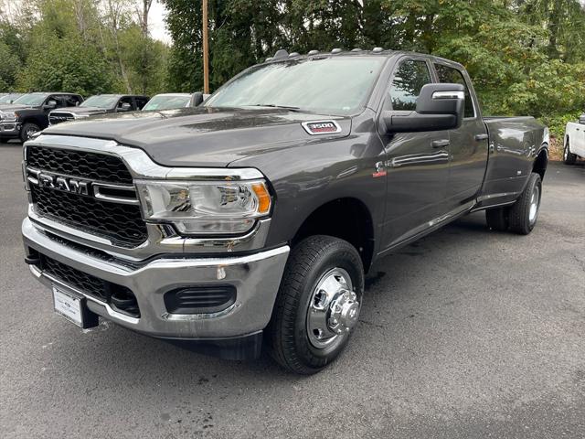 2024 RAM Ram 3500 RAM 3500 TRADESMAN CREW CAB 4X4 8 BOX