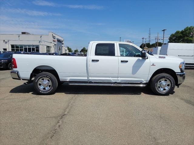 2024 RAM Ram 3500 RAM 3500 TRADESMAN CREW CAB 4X4 8 BOX