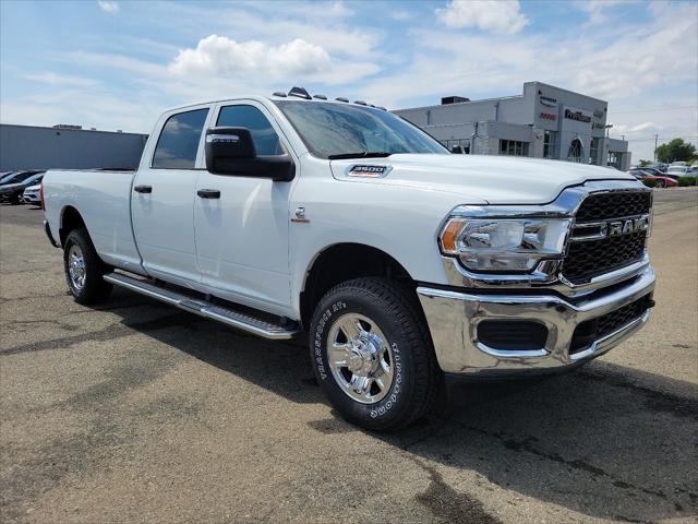 2024 RAM Ram 3500 RAM 3500 TRADESMAN CREW CAB 4X4 8 BOX