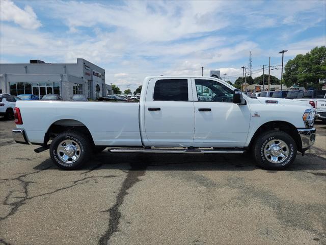 2024 RAM Ram 3500 RAM 3500 TRADESMAN CREW CAB 4X4 8 BOX