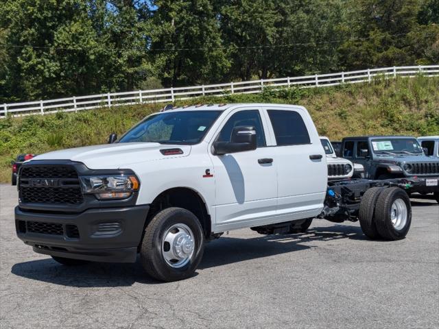 2024 RAM Ram 3500 Chassis Cab RAM 3500 TRADESMAN CREW CAB CHASSIS 4X4 60 CA