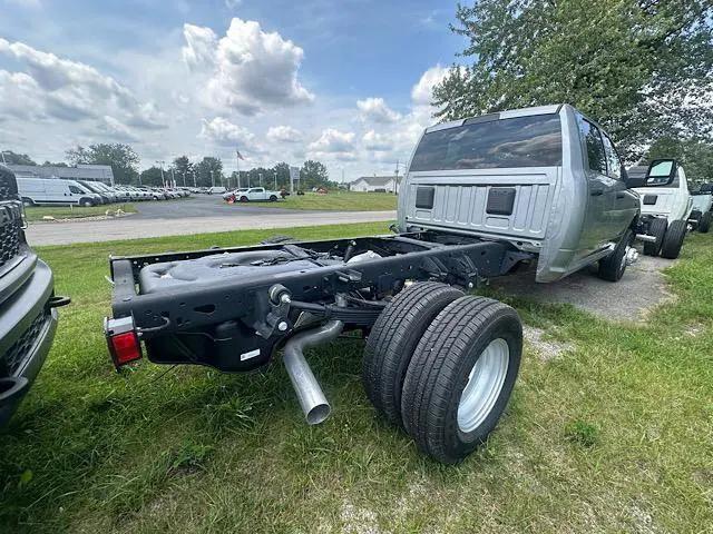 2024 RAM Ram 3500 Chassis Cab RAM 3500 TRADESMAN CREW CAB CHASSIS 4X4 60 CA 2024 RAM Ram 3500 Chassis Cab RAM 3500 TRADESMAN CREW CAB CHASSIS 4X4 60 CA