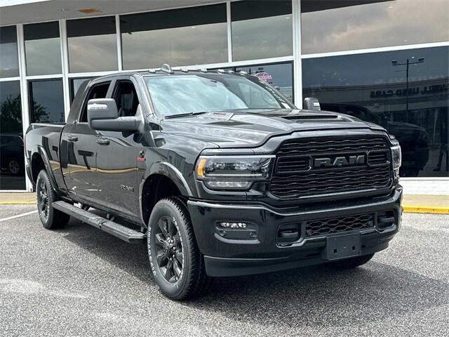 2024 RAM Ram 2500 RAM 2500 LIMITED MEGA CAB 4X4 64 BOX