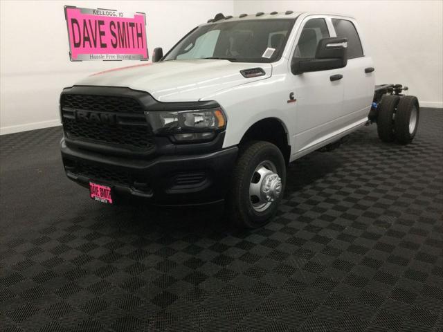 2024 RAM Ram 3500 Chassis Cab RAM 3500 TRADESMAN CREW CAB CHASSIS 4X4 60 CA