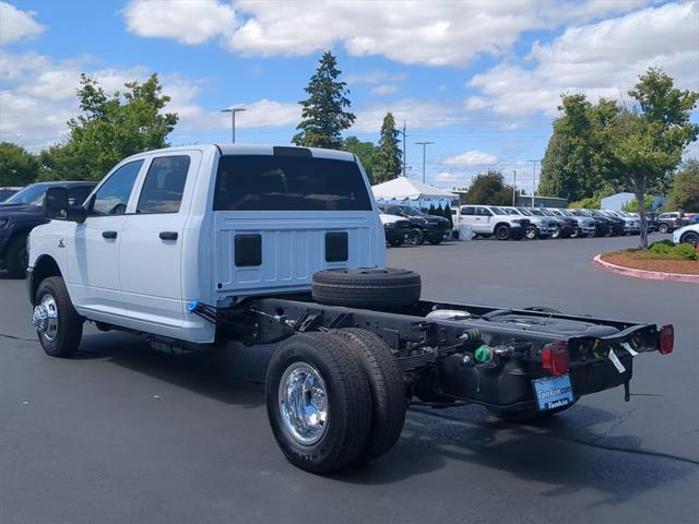 2024 RAM Ram 3500 Chassis Cab RAM 3500 TRADESMAN CREW CAB CHASSIS 4X4 60 CA