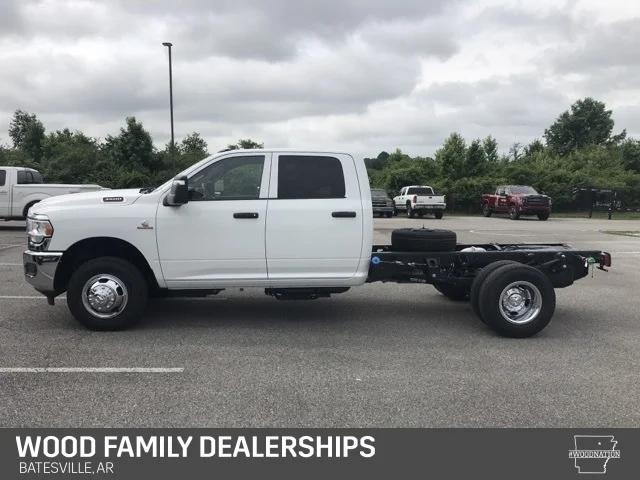 2024 RAM Ram 3500 Chassis Cab RAM 3500 TRADESMAN CREW CAB CHASSIS 4X4 60 CA