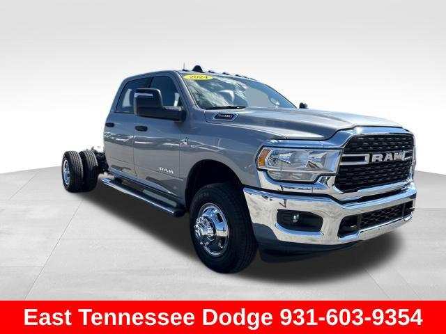 2024 RAM Ram 3500 Chassis Cab RAM 3500 SLT CREW CAB CHASSIS 4X4 60 CA