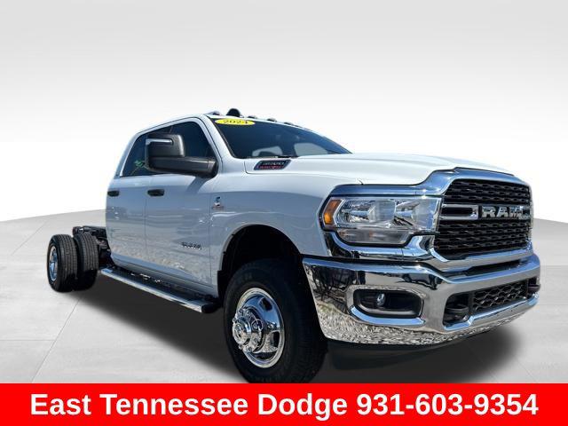 2024 RAM Ram 3500 Chassis Cab RAM 3500 SLT CREW CAB CHASSIS 4X4 60 CA