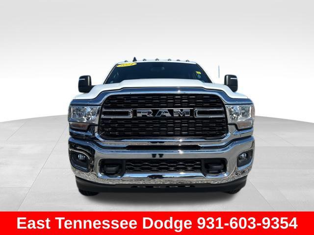 2024 RAM Ram 3500 Chassis Cab RAM 3500 SLT CREW CAB CHASSIS 4X4 60 CA