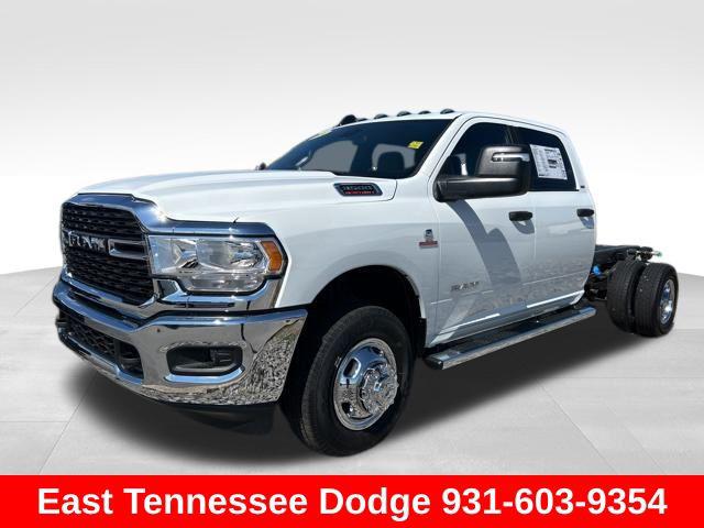 2024 RAM Ram 3500 Chassis Cab RAM 3500 SLT CREW CAB CHASSIS 4X4 60 CA