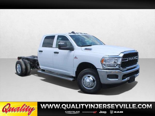 2024 RAM Ram 3500 Chassis Cab RAM 3500 TRADESMAN CREW CAB CHASSIS 4X4 60 CA