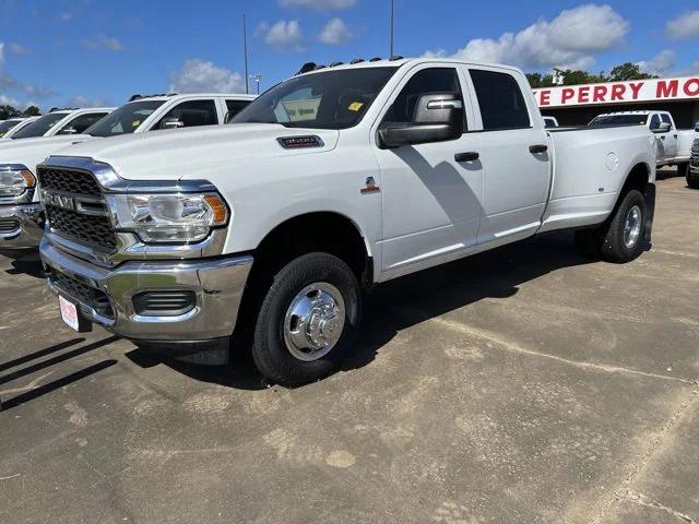 2024 RAM Ram 3500 RAM 3500 TRADESMAN CREW CAB 4X4 8 BOX