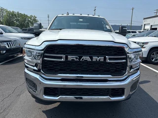 2024 RAM Ram 2500 RAM 2500 TRADESMAN CREW CAB 4X4 8 BOX