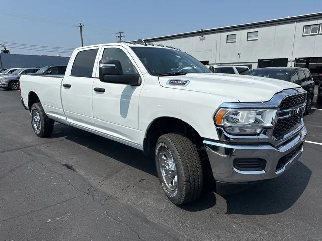 2024 RAM Ram 2500 RAM 2500 TRADESMAN CREW CAB 4X4 8 BOX