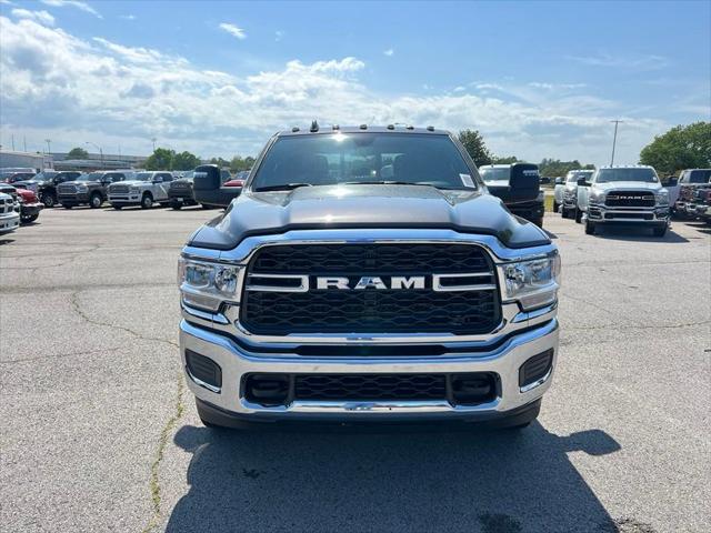 2024 RAM Ram 3500 RAM 3500 TRADESMAN CREW CAB 4X4 8 BOX