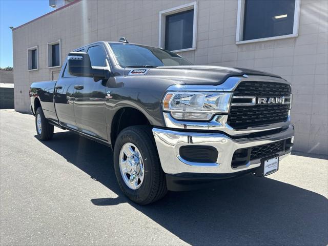 2024 RAM Ram 3500 RAM 3500 TRADESMAN CREW CAB 4X4 8 BOX