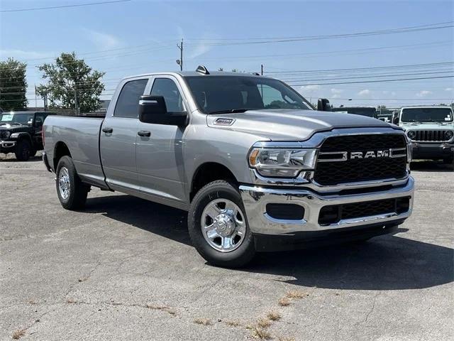 2024 RAM Ram 2500 RAM 2500 TRADESMAN CREW CAB 4X2 8 BOX