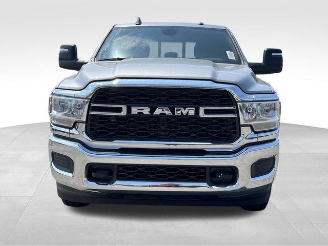 2024 RAM Ram 2500 RAM 2500 TRADESMAN CREW CAB 4X2 8 BOX 2024 RAM Ram 2500 RAM 2500 TRADESMAN CREW CAB 4X2 8 BOX