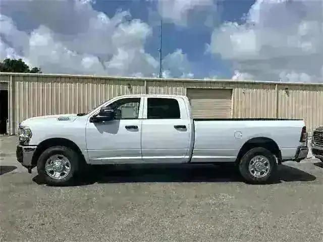 2024 RAM Ram 2500 RAM 2500 TRADESMAN CREW CAB 4X2 8 BOX