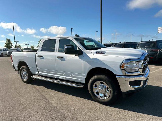 2024 RAM Ram 2500 RAM 2500 TRADESMAN CREW CAB 4X4 64 BOX