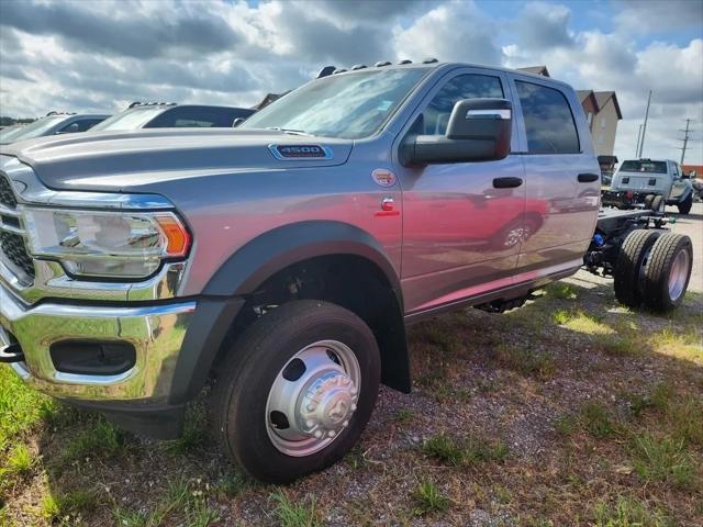 2024 RAM Ram 4500 Chassis Cab RAM 4500 TRADESMAN CHASSIS CREW CAB 4X4 60 CA