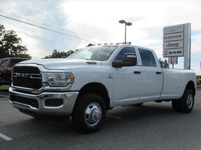 2024 RAM Ram 3500 RAM 3500 TRADESMAN CREW CAB 4X4 8 BOX