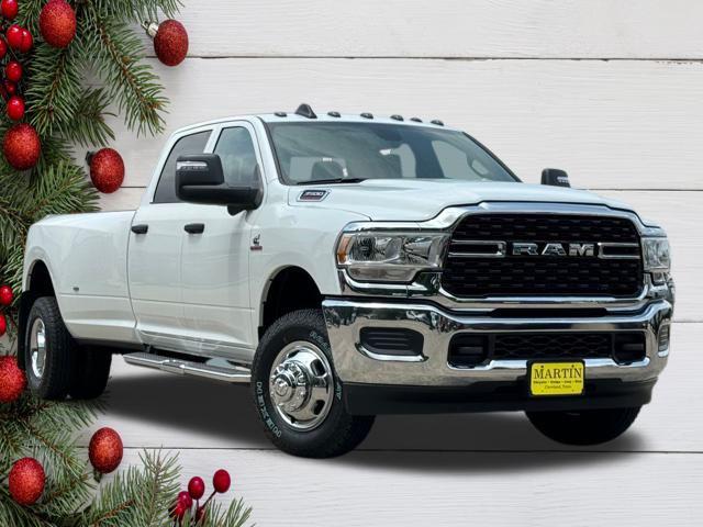 2024 RAM Ram 3500 RAM 3500 TRADESMAN CREW CAB 4X4 8 BOX