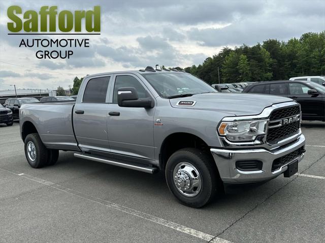 2024 RAM Ram 3500 RAM 3500 TRADESMAN CREW CAB 4X4 8 BOX