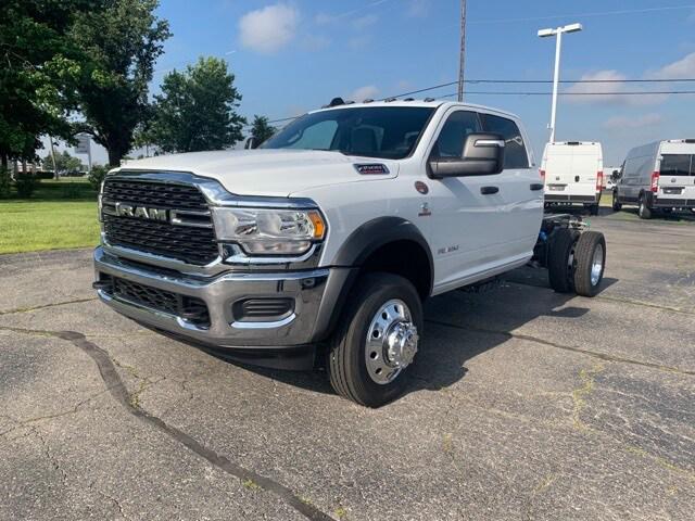 2024 RAM Ram 4500 Chassis Cab RAM 4500 SLT CHASSIS CREW CAB 4X4 60 CA 2024 RAM Ram 4500 Chassis Cab RAM 4500 SLT CHASSIS CREW CAB 4X4 60 CA