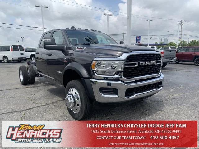 2024 RAM Ram 4500 Chassis Cab RAM 4500 SLT CHASSIS CREW CAB 4X4 60 CA 2024 RAM Ram 4500 Chassis Cab RAM 4500 SLT CHASSIS CREW CAB 4X4 60 CA