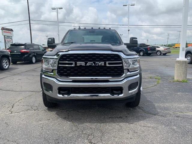 2024 RAM Ram 4500 Chassis Cab RAM 4500 SLT CHASSIS CREW CAB 4X4 60 CA 2024 RAM Ram 4500 Chassis Cab RAM 4500 SLT CHASSIS CREW CAB 4X4 60 CA