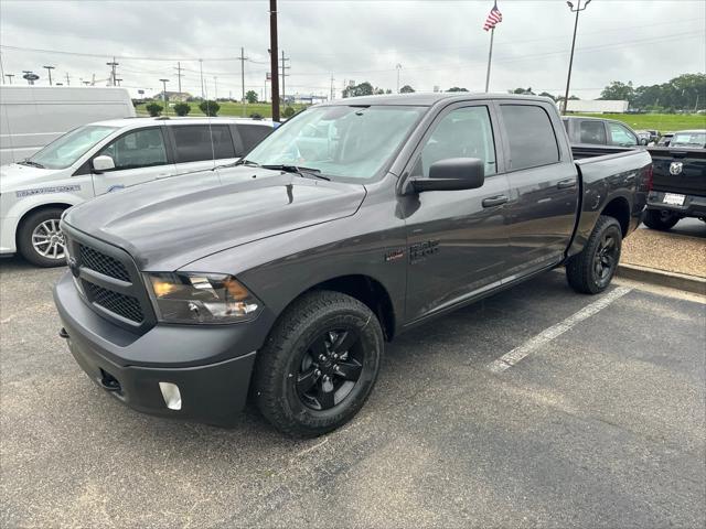 2024 RAM Ram 1500 Classic RAM 1500 CLASSIC TRADESMAN CREW CAB 4X4 57 BOX