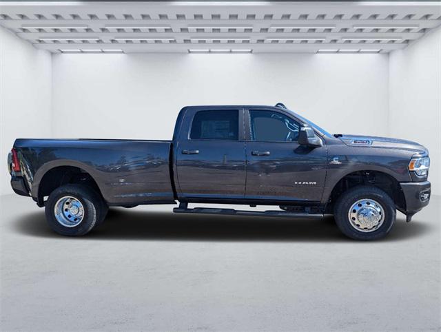2024 RAM Ram 3500 RAM 3500 BIG HORN CREW CAB 4X4 8 BOX