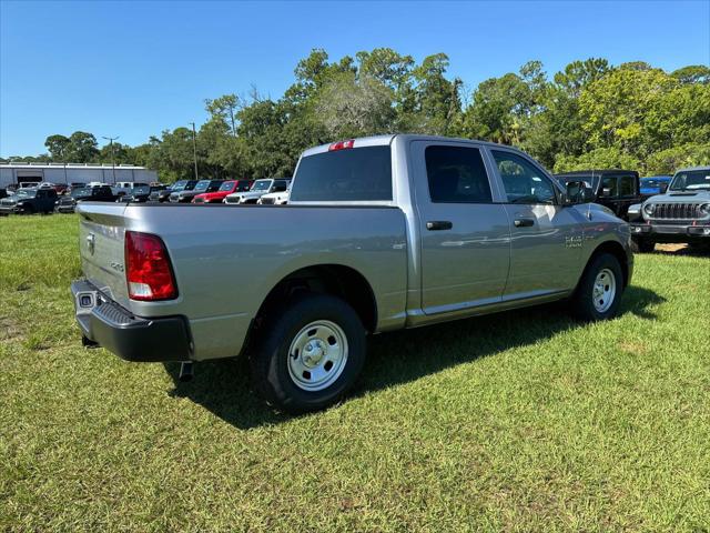 2024 RAM Ram 1500 Classic RAM 1500 CLASSIC TRADESMAN CREW CAB 4X4 57 BOX