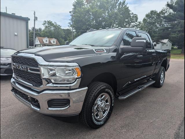 2024 RAM Ram 2500 RAM 2500 TRADESMAN CREW CAB 4X4 64 BOX