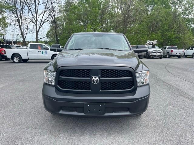 2024 RAM Ram 1500 Classic RAM 1500 CLASSIC TRADESMAN QUAD CAB 4X4 64 BOX