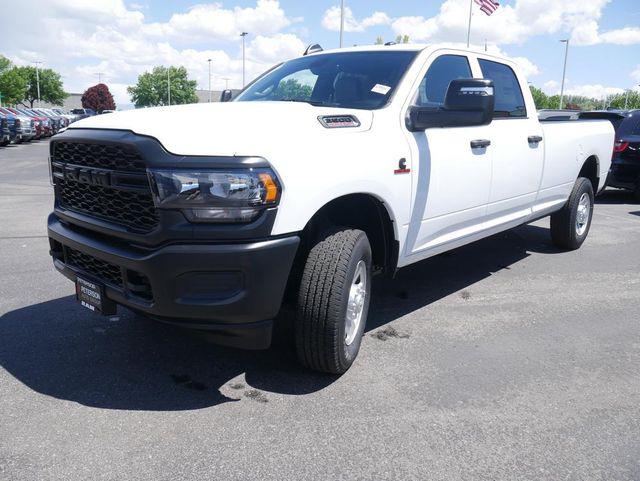 2024 RAM Ram 3500 RAM 3500 TRADESMAN CREW CAB 4X4 8 BOX