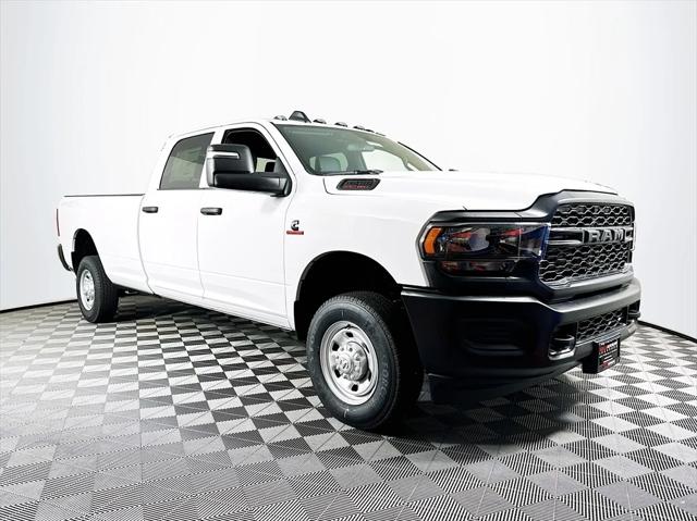 2024 RAM Ram 2500 RAM 2500 TRADESMAN CREW CAB 4X4 8 BOX